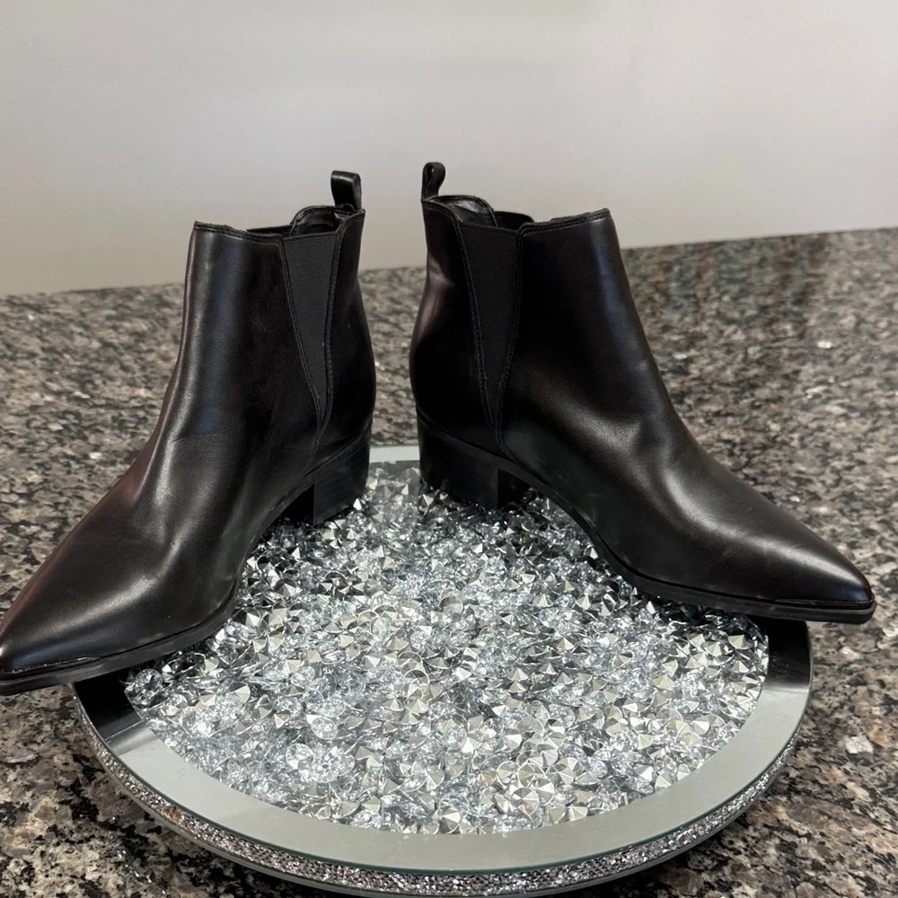 Marc Fisher Sleek Black Ankle Booties pointed toe NEW 8.5